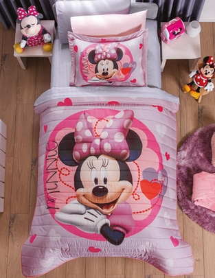 Colcha Minnie Corazón