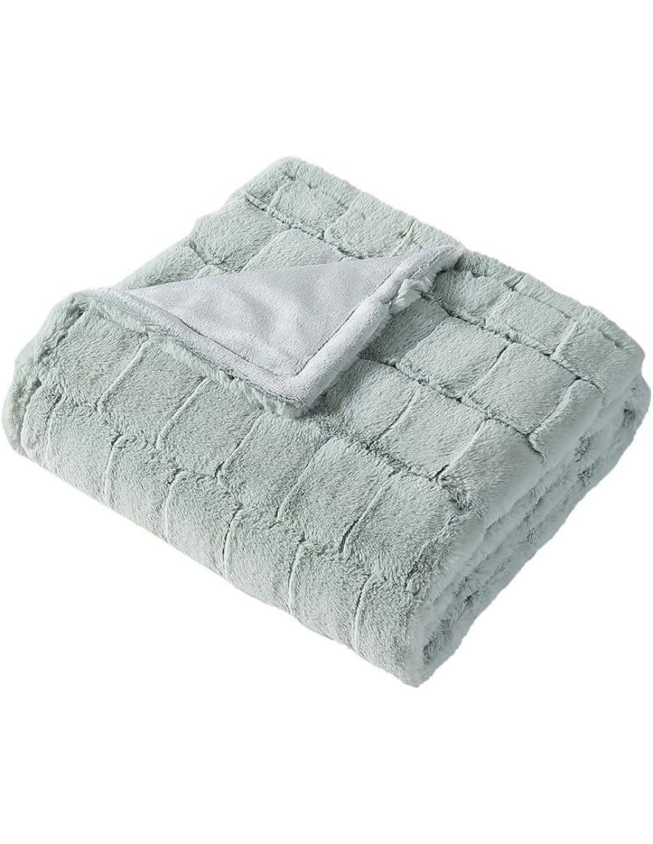 Frazada de tejido suave Stassie Faux Fur Frazada de tejido suave Stassie Faux Fur