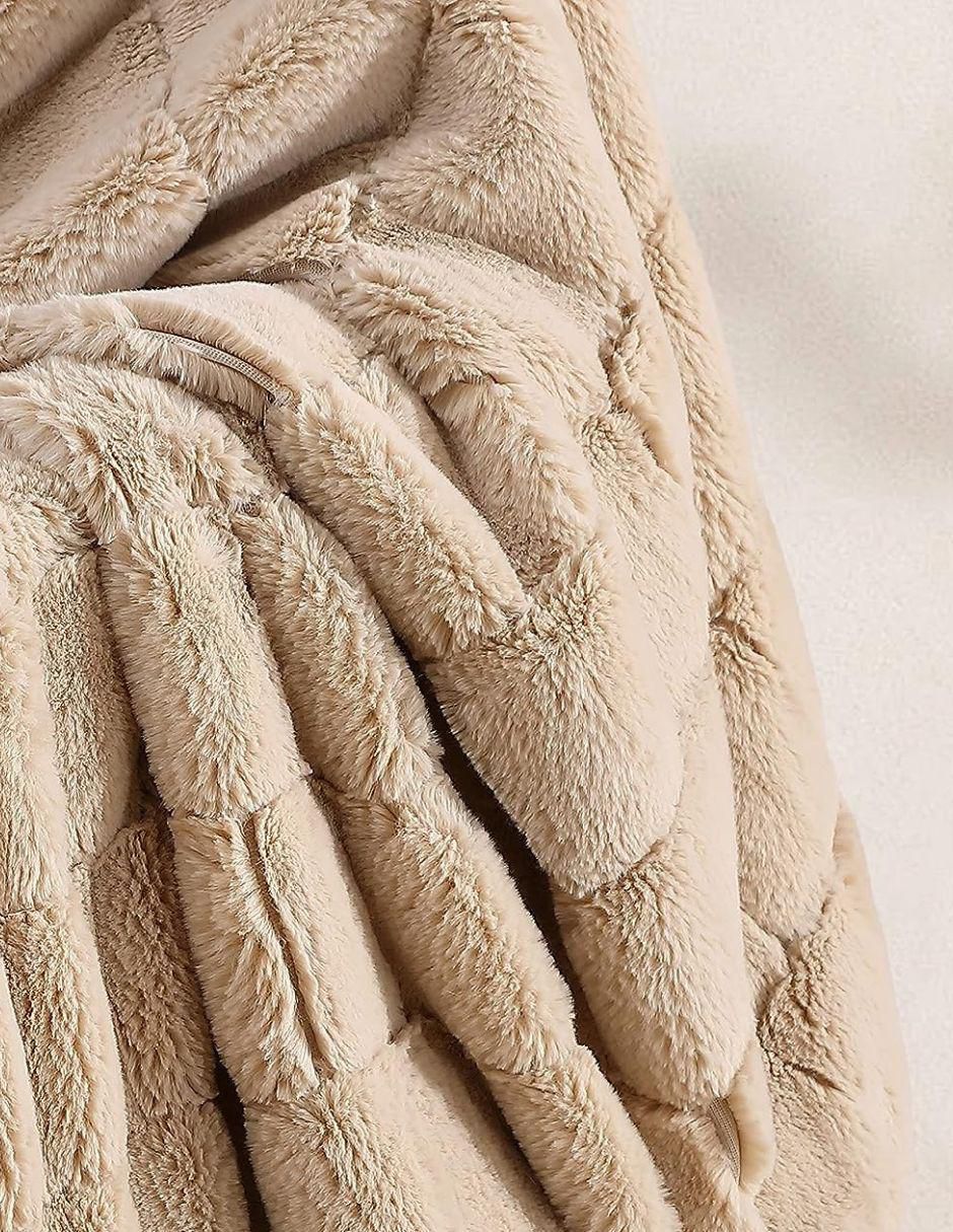 Frazada de tejido suave Stassie Faux Fur 4