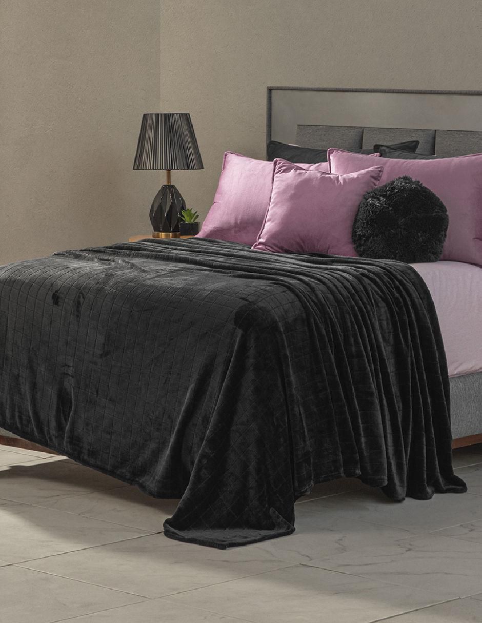 Cobertor Luxury Shadow Squares estampado geométrico 4
