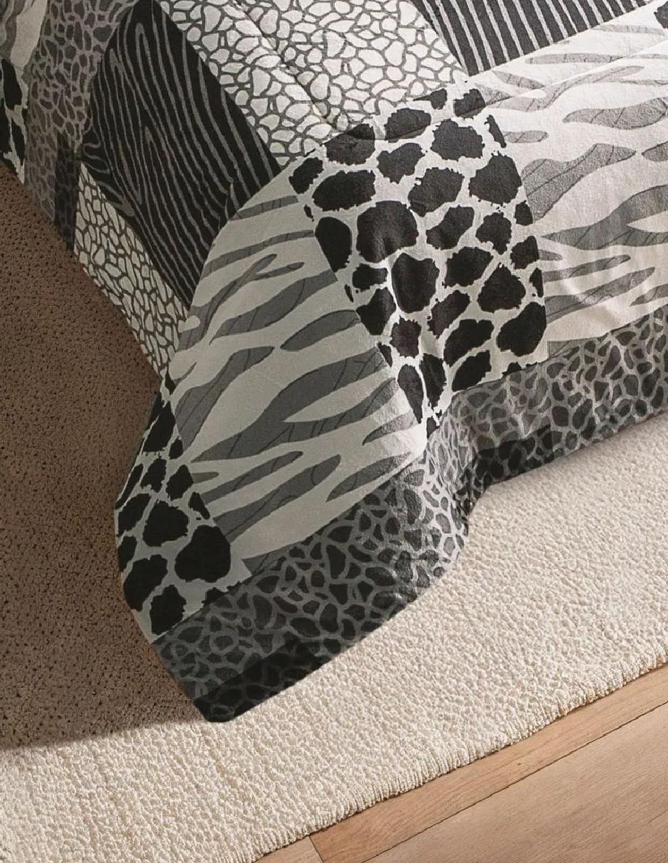 Cobertor LuxePuff Safari estampado animal 3