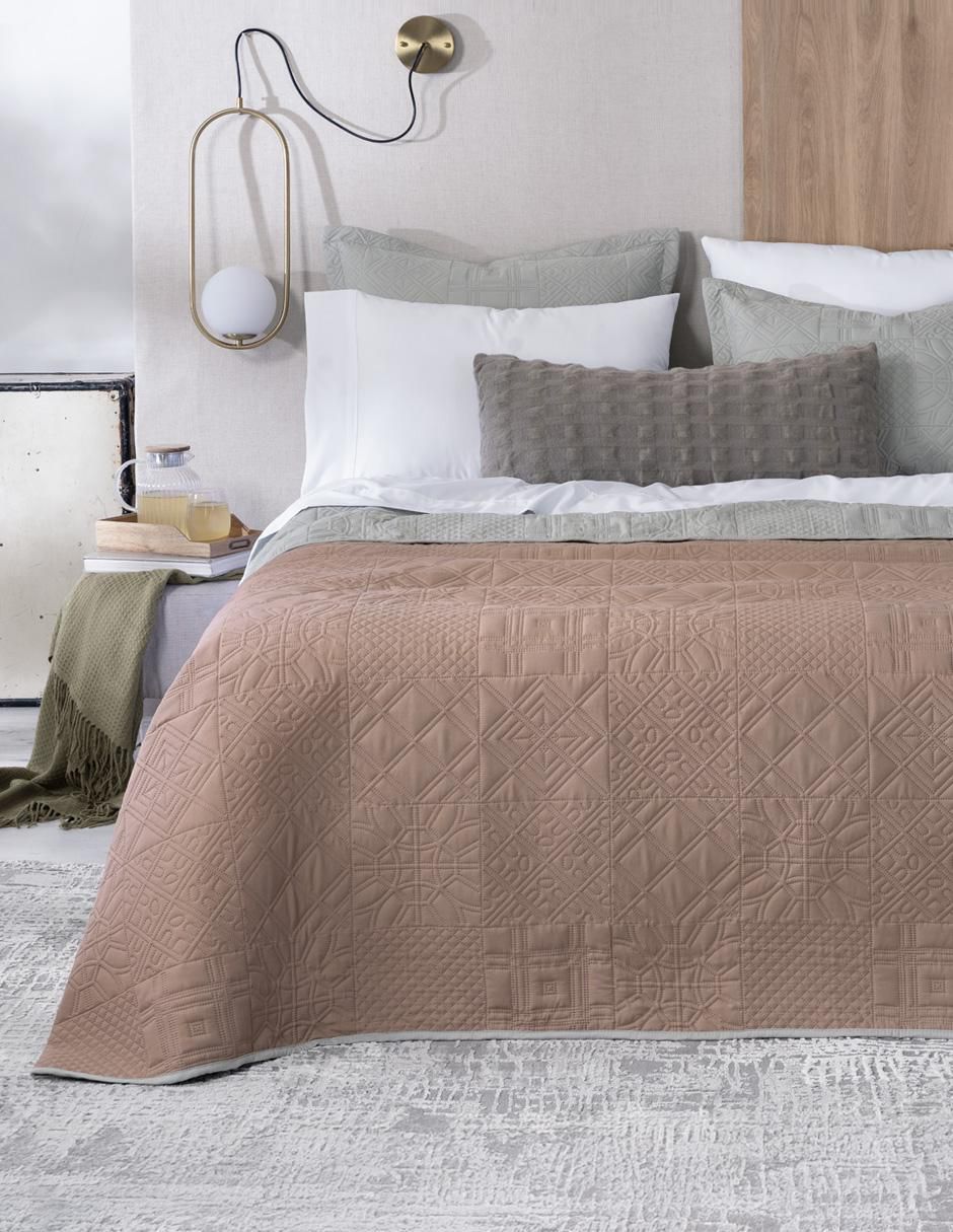 Taupe 2
