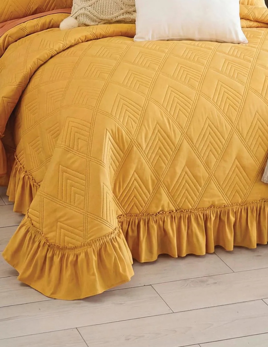 Set de colcha Volante Saffron Milk 2